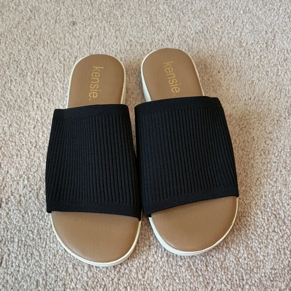 Kensie Black and Tan Ribbed Slide Mules - Picture 1 of 1